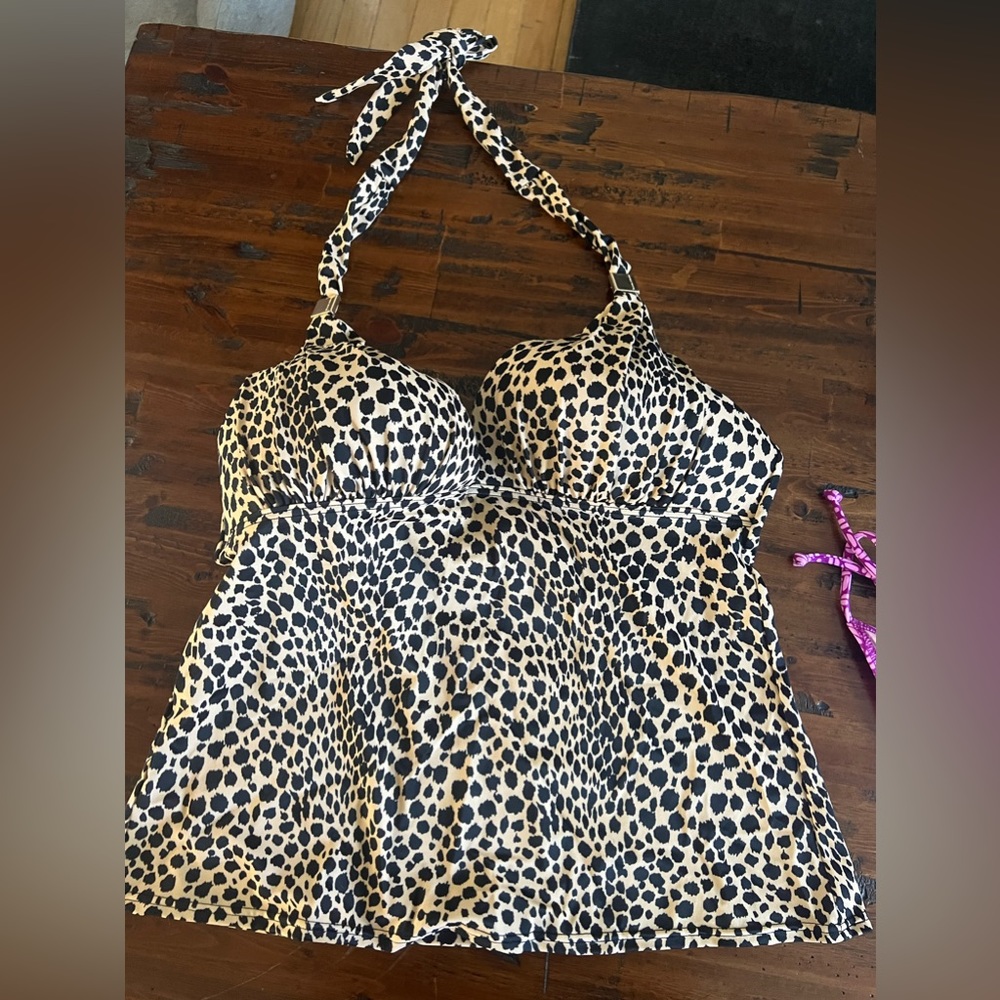 Victoria’s Secret Tankini